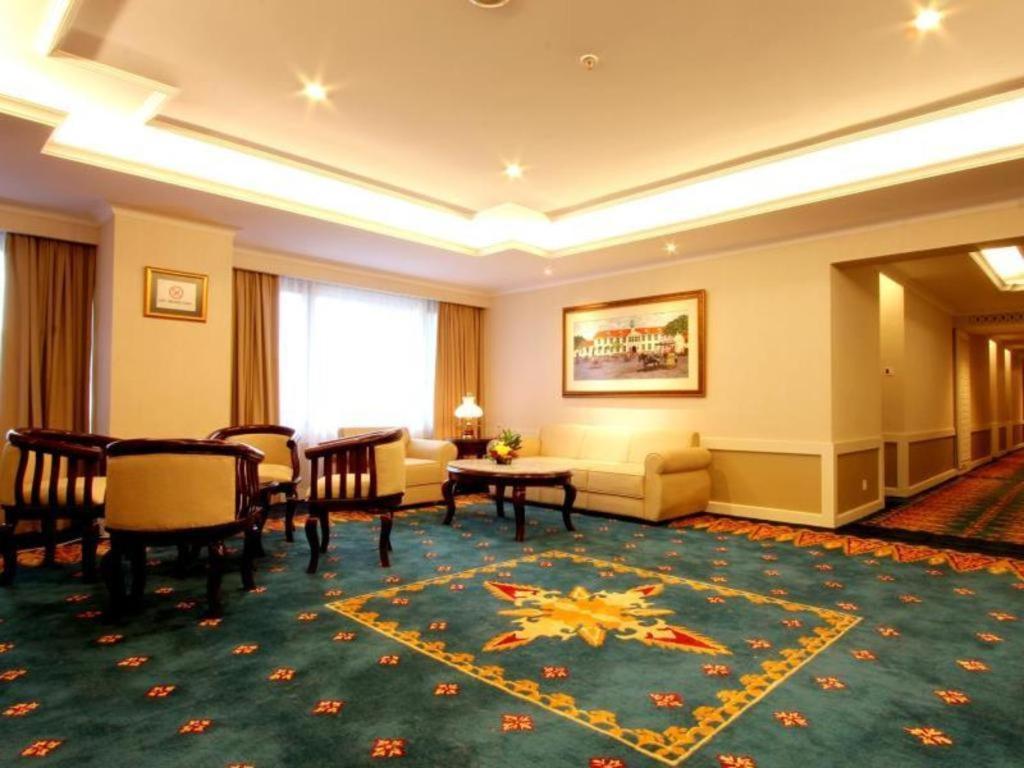 Kartika Chandra Hotel Jakarta Exterior photo
