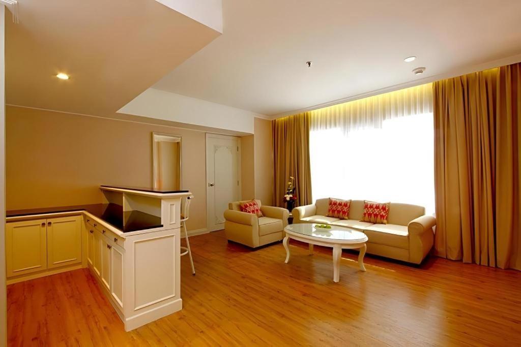 Kartika Chandra Hotel Jakarta Exterior photo