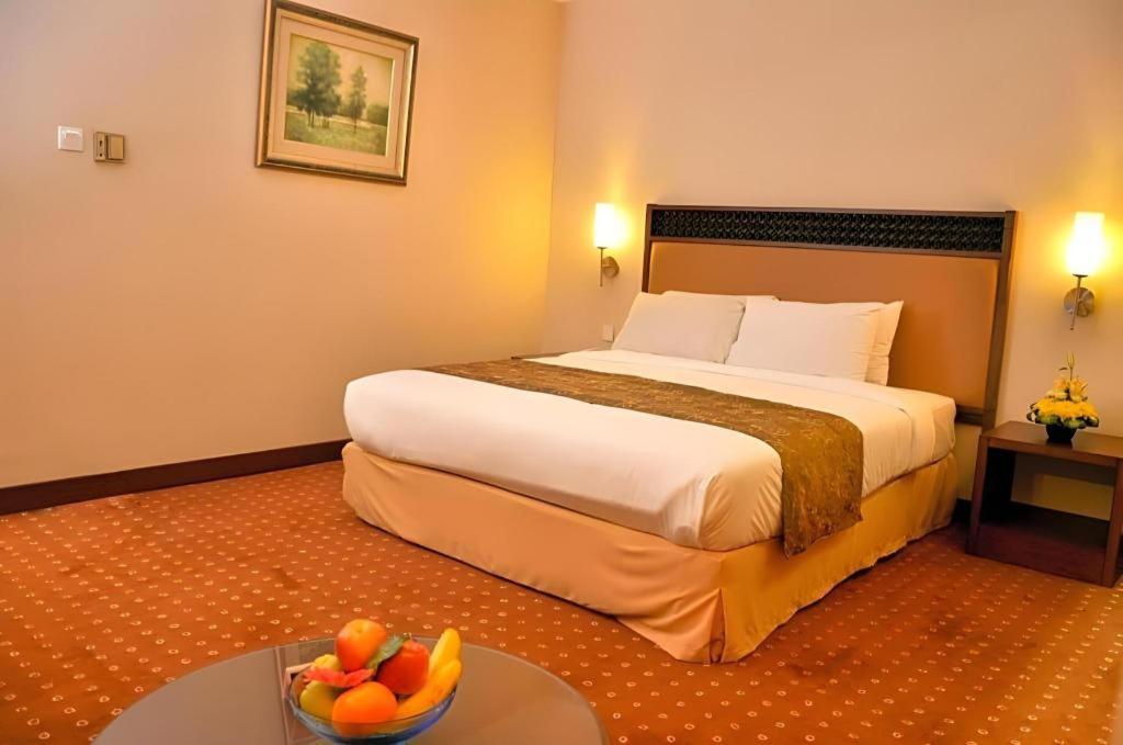 Kartika Chandra Hotel Jakarta Exterior photo