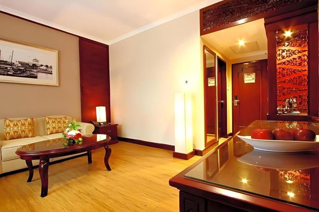 Kartika Chandra Hotel Jakarta Exterior photo
