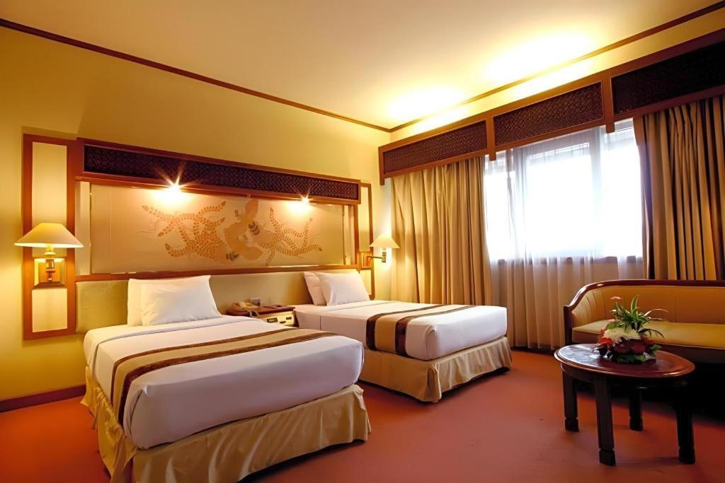 Kartika Chandra Hotel Jakarta Exterior photo