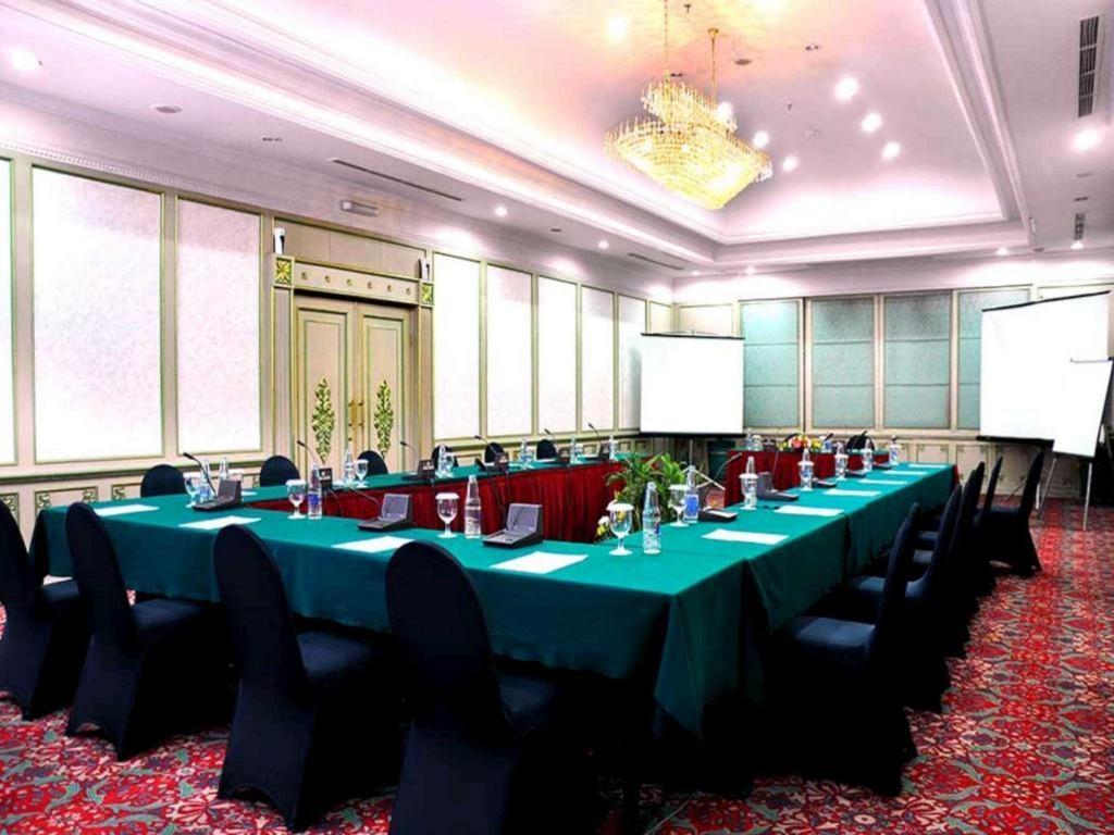 Kartika Chandra Hotel Jakarta Exterior photo