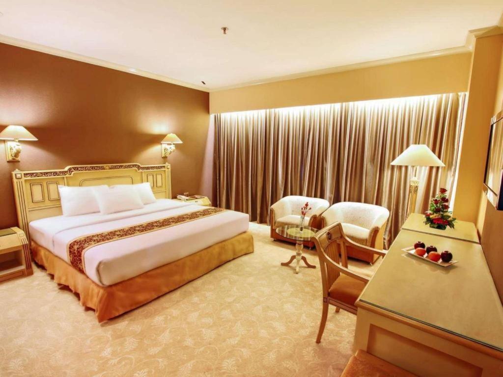 Kartika Chandra Hotel Jakarta Exterior photo