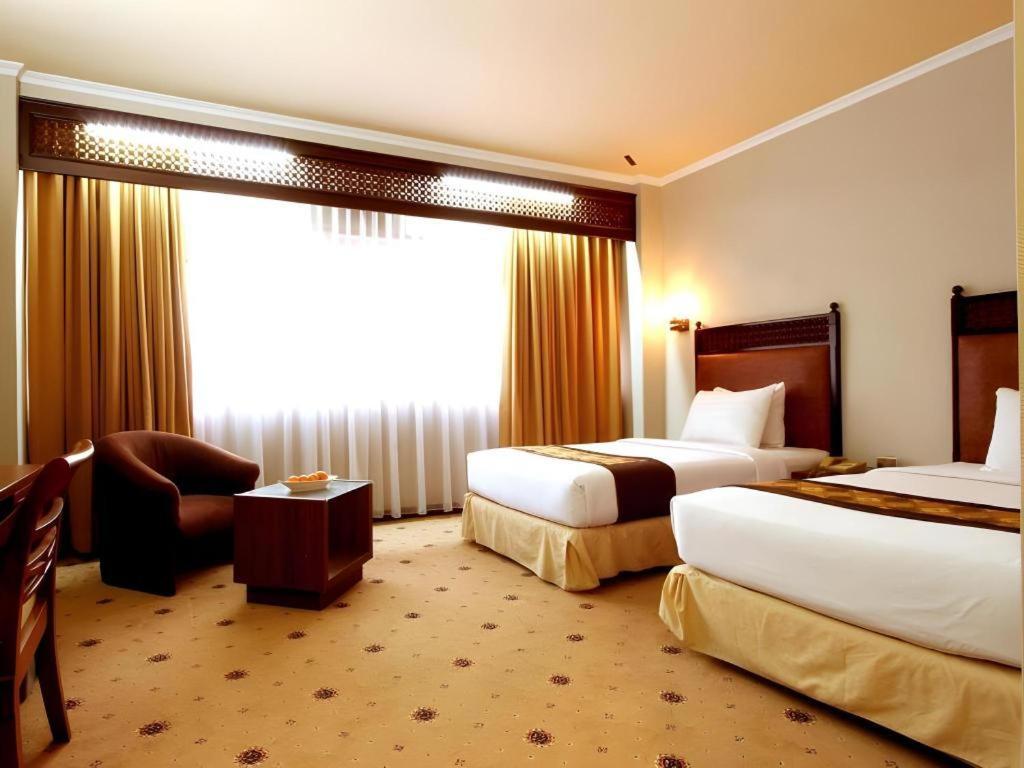 Kartika Chandra Hotel Jakarta Exterior photo